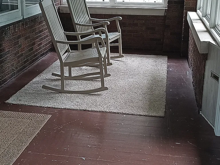 1106 E Olive St — Photo 15
