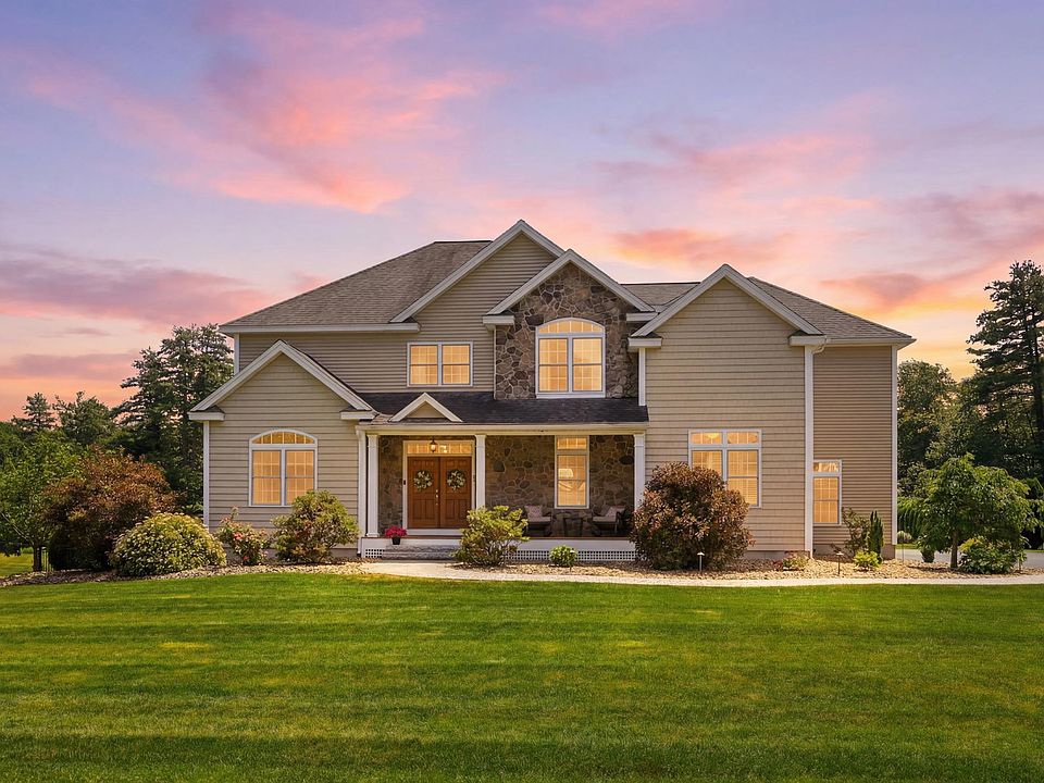 1st image of 28 Lamplighter Lane