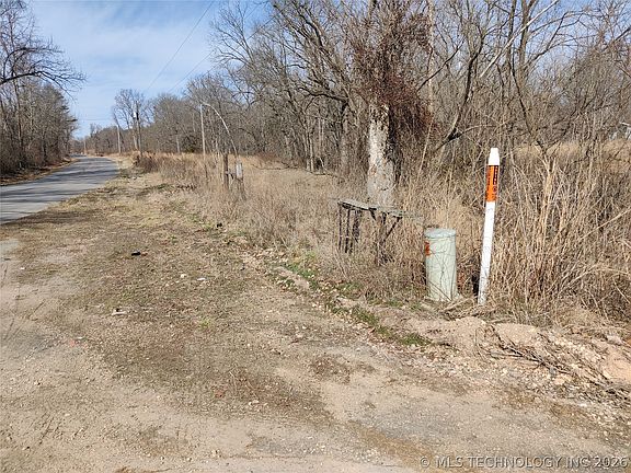 5th image of 25546 E 613th Rd