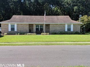 525 W Amanda Ave, Foley, AL 36535