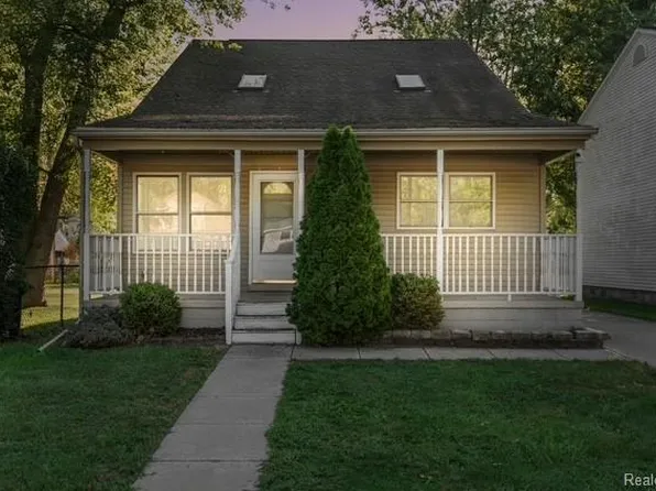 5719 Huron St, Dearborn Heights, MI 48125