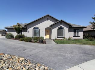 1300 Nez Perce Dr, Hollister, CA 95023