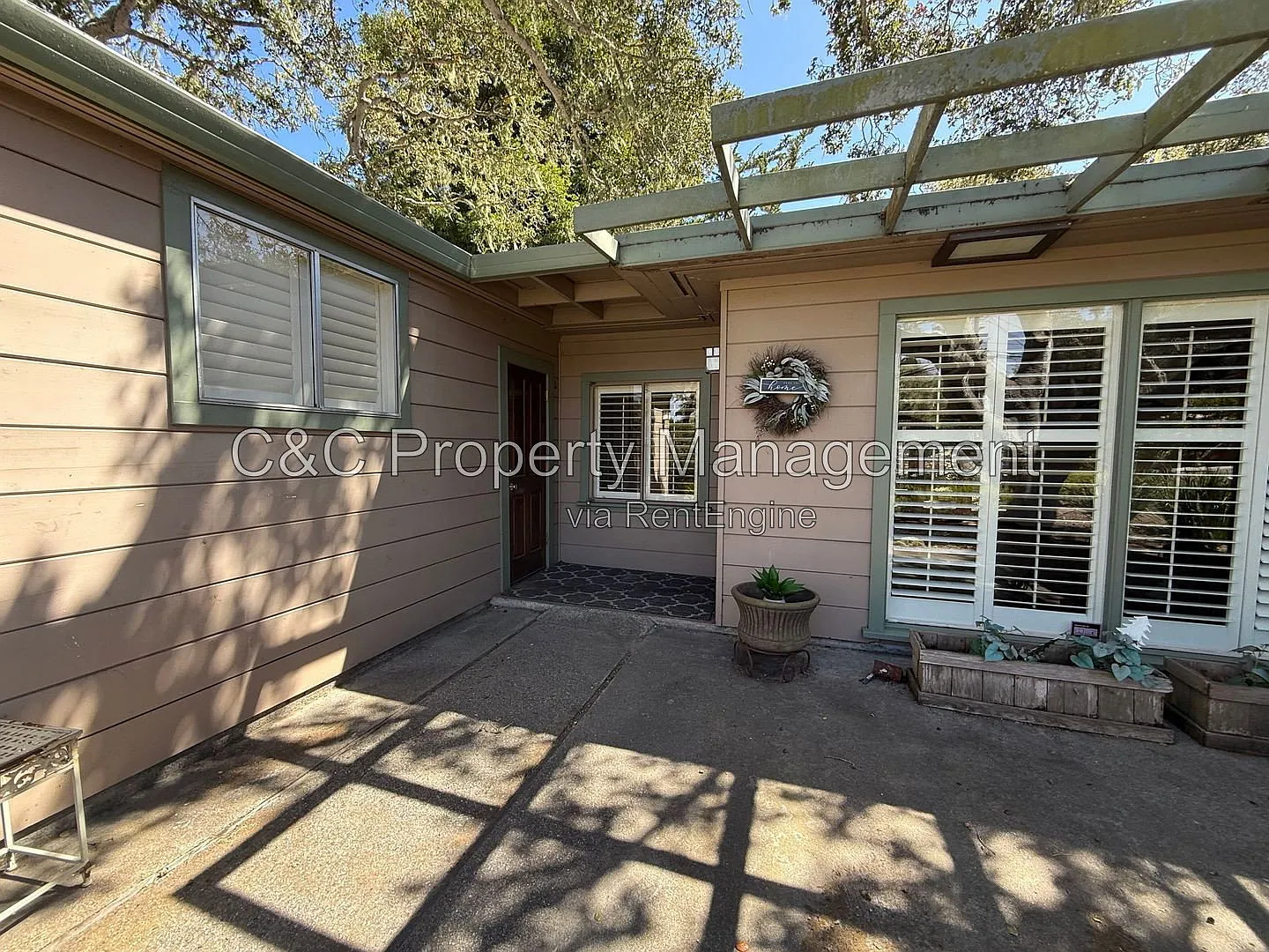 3 bed, 1.0 bath, 997 sqft, $4,000 — Photo 1