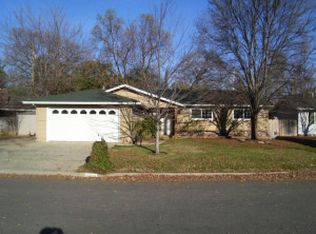 2000 Glenrose Dr, Redding, CA 96001