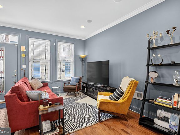 5th image of 2228 Wilder St