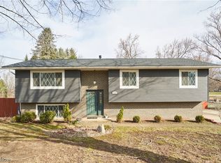 1881 Nichols Rd, Akron, OH 44312