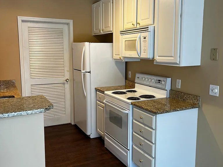 6708 Durwood Ln — Photo 11
