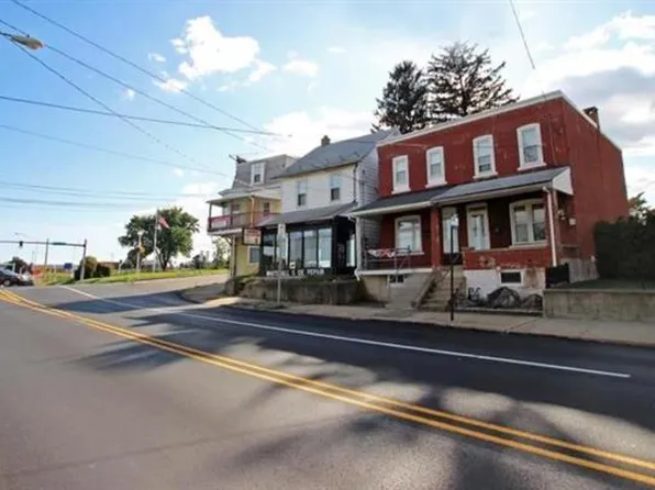 764 3rd St, Whitehall, PA 18052