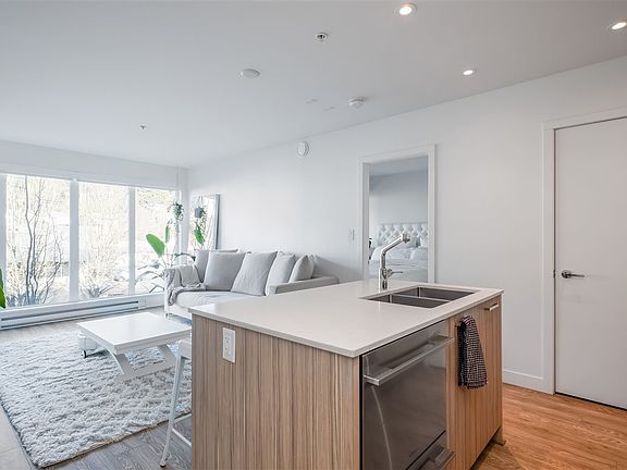 4th image of 1061 Marine Dr #311