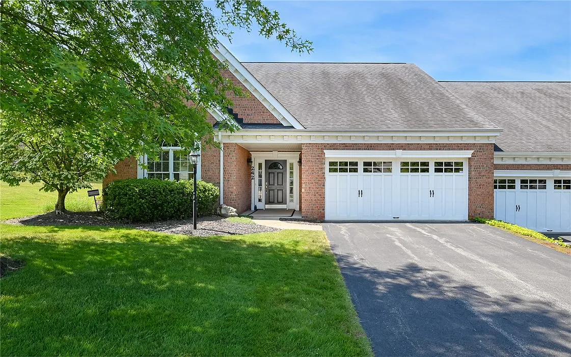 242 Estates Dr photo 1