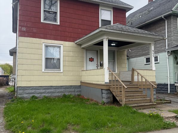 955 Avenue D