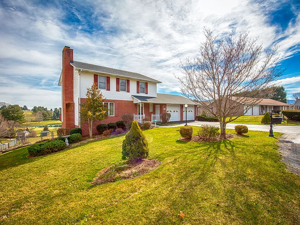 1st image of 370 Arrow Ln