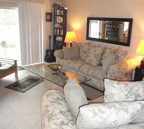 3rd image of 19230 Lake Forest Park Dr NE APT L138