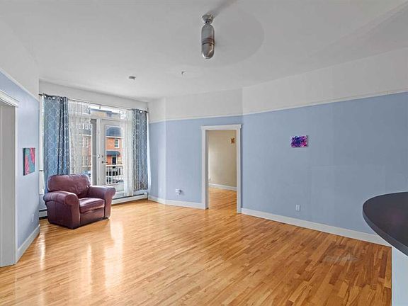 2nd image of 1410 W 2nd St SW #210