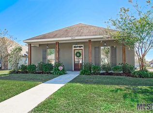 10692 Wrigley Field Ave, Denham Springs, LA 70726