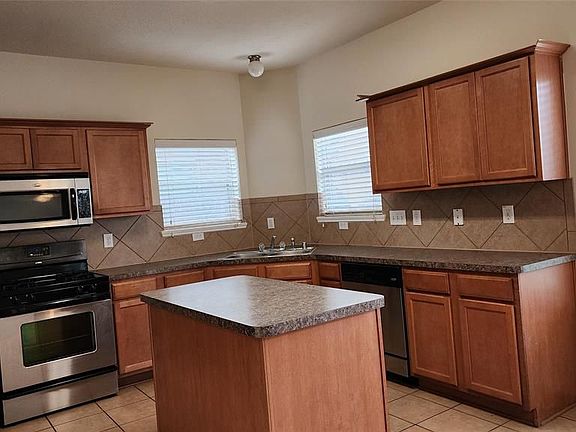 3rd image of 1830 Creegan Park Ct