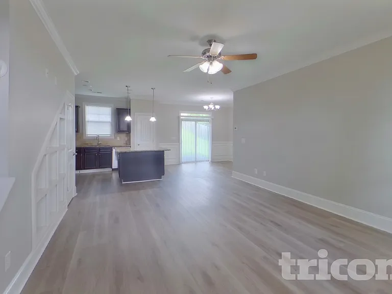 408 Walking Ln — Photo 2