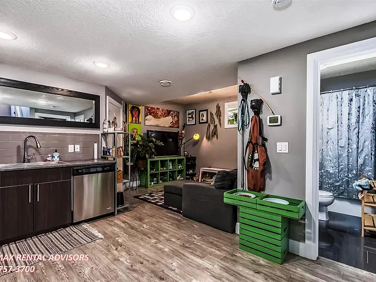 73 Hudson Cv #BASEMENT — Photo 2