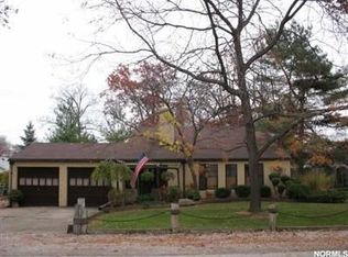 369 Fairfax Rd, Vermilion, OH 44089