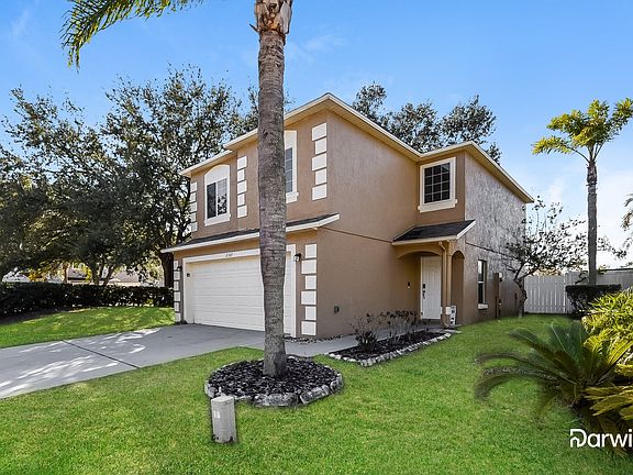 2nd image of 2107 Heathwood Cir