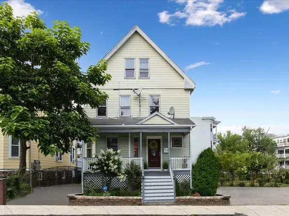 74 Edwin St, Dorchester, MA 02124