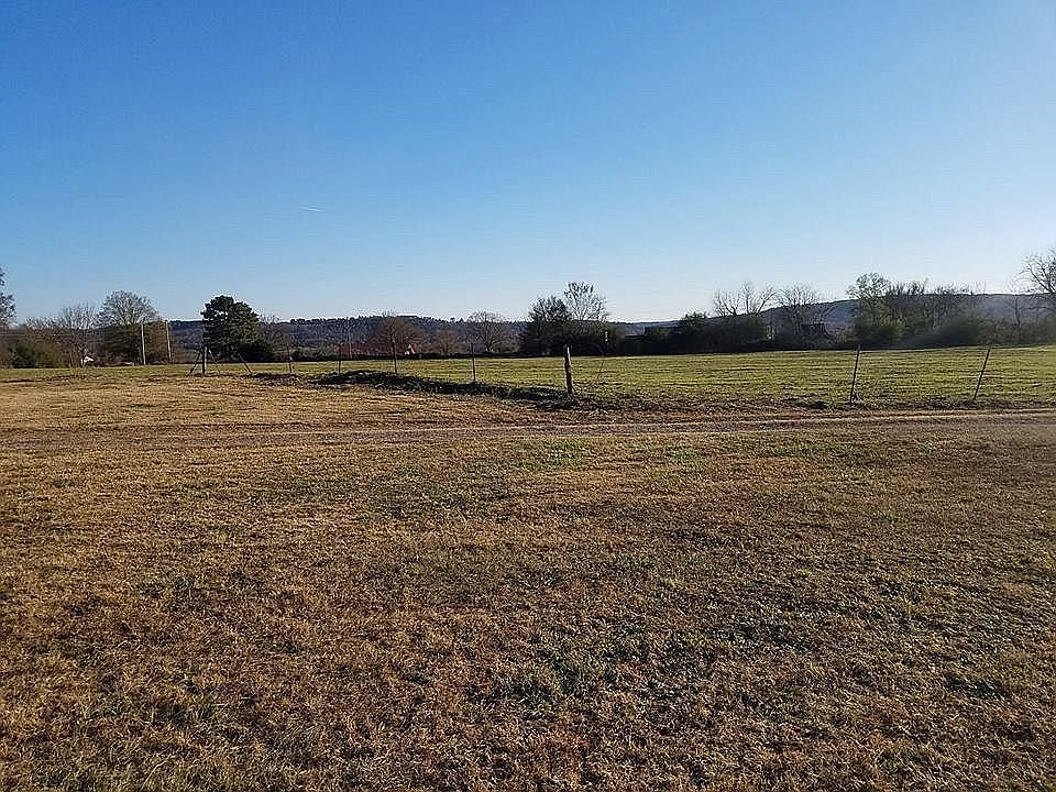 1st image of 11 Mahan Ln N