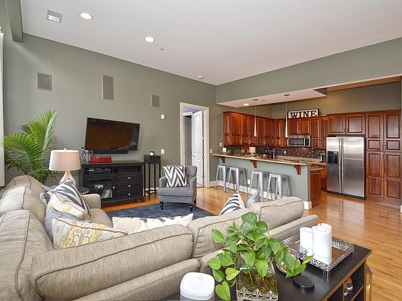 5th image of 1125 Saint Gregory St Unit 201