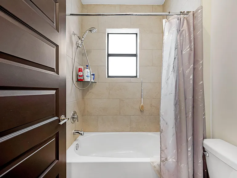 15451 NW 88th Ave — Photo 22