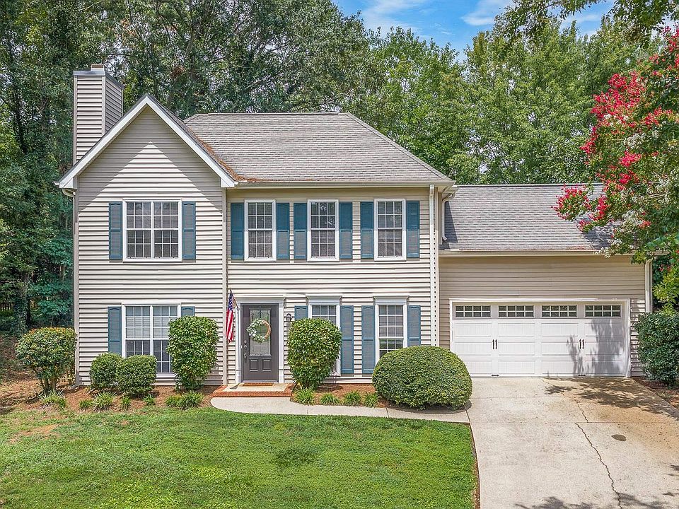 1st image of 13 Donegal Ct