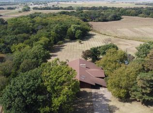 7 Sunset Rd, Wellington, KS 67152
