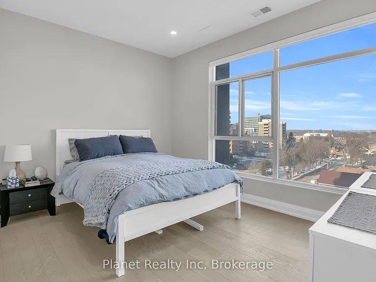 71 Wyndham St S #712 — Photo 19