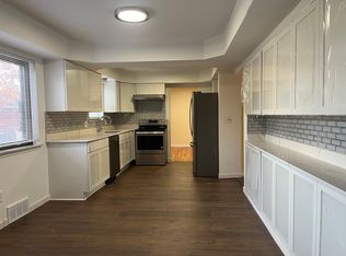 34222 Tudor Ct, Sterling Heights, MI 48312