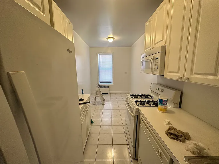 43-49 42nd St #2D — Photo 9