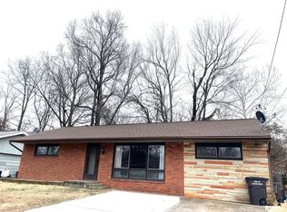 205 S Travelstead Ln, Carbondale, IL 62901