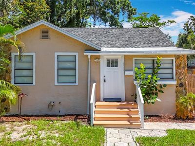 1011 Newton Ave S, Saint Petersburg, FL, 33705