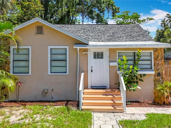 1011 Newton Ave S, Saint Petersburg, FL 33705