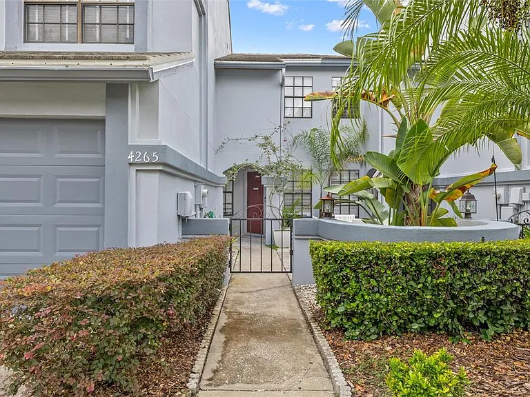 4265 Brentwood Park Cir — Photo 5