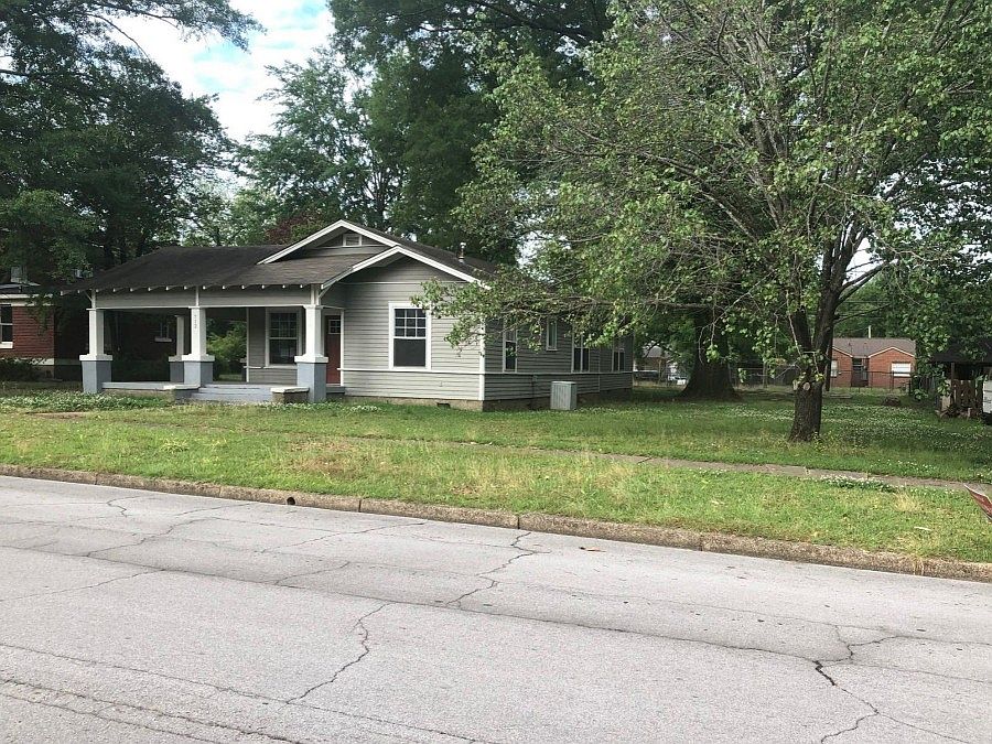 2nd image of 712 3rd St S