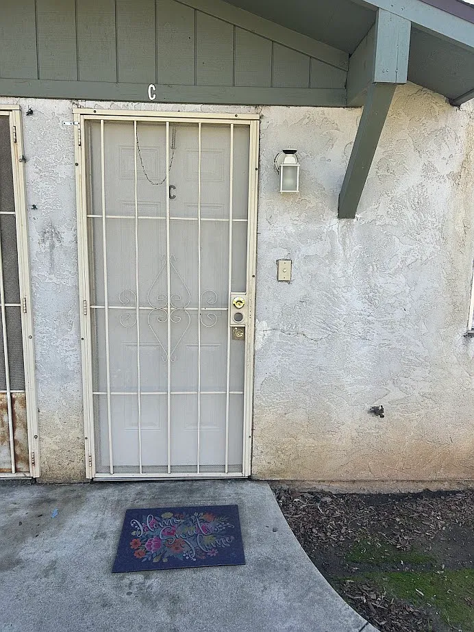 Building Photo - 310 Hughes Ln #C