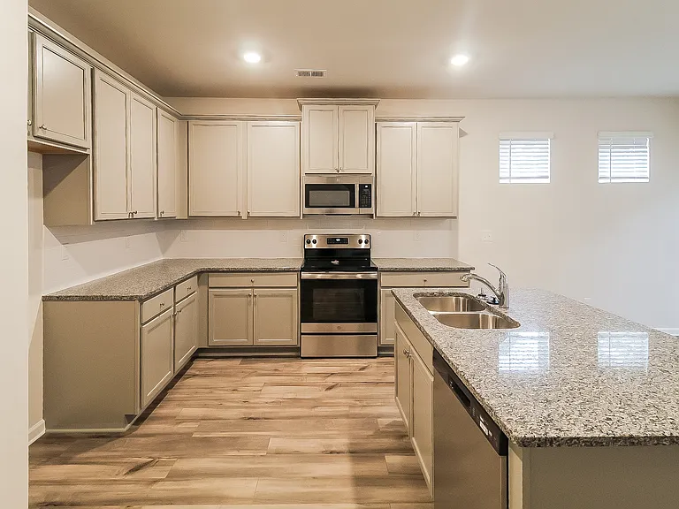 2857 Saratoga Lake Vw — Photo 5
