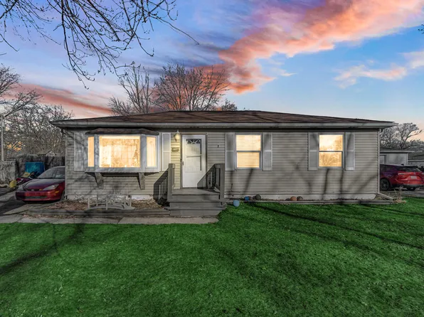 2827 Lois St, Portage, IN 46368