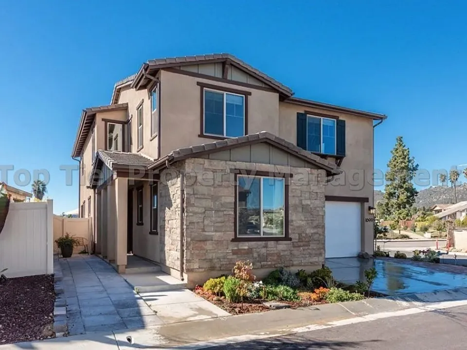 1699 Carol Lee Ln