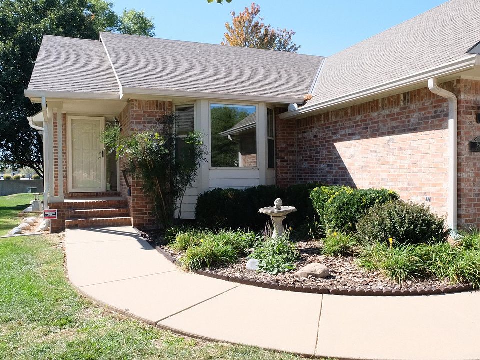 257 S Maple Dunes Ct, Wichita, KS 67235 MLS 629125 Zillow