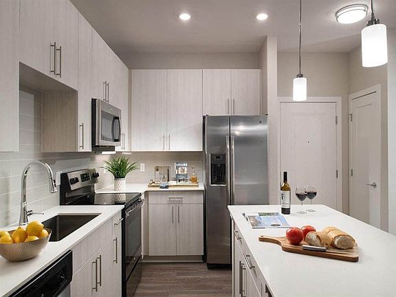 4th image of 12855 Sunstone Ave #1306