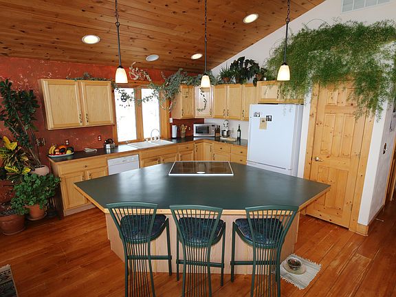 4th image of 750 County Road 566