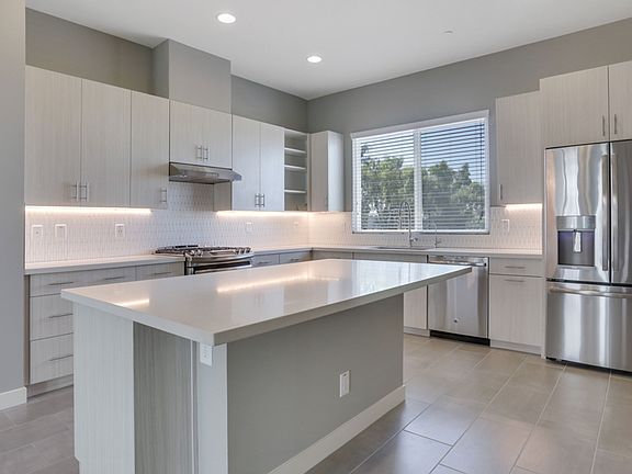 Incredible kitchen with island