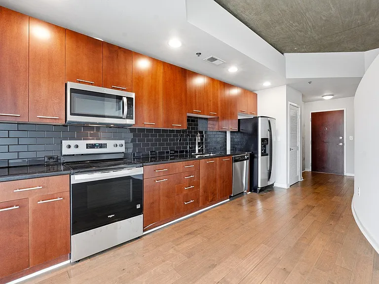 3324 Peachtree Rd NE #1403 — Photo 10