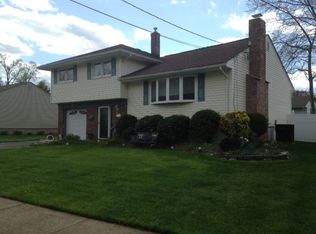 92 Richard Dr, Dumont, NJ 07628