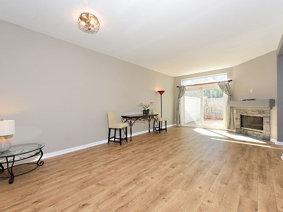 3rd image of 4123 Hillpark Ct