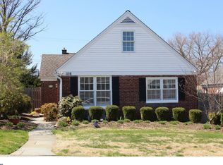 1116 Old Ln, Drexel Hill, PA 19026